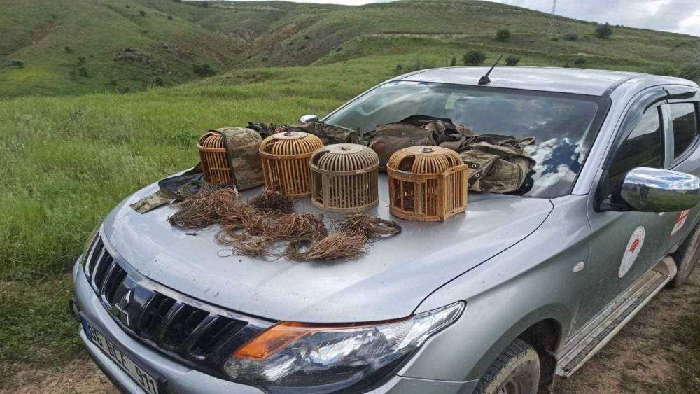 Tuzak olarak canlı keklikleri kullandılar, binlerce lira cezadan kaçamadılar
