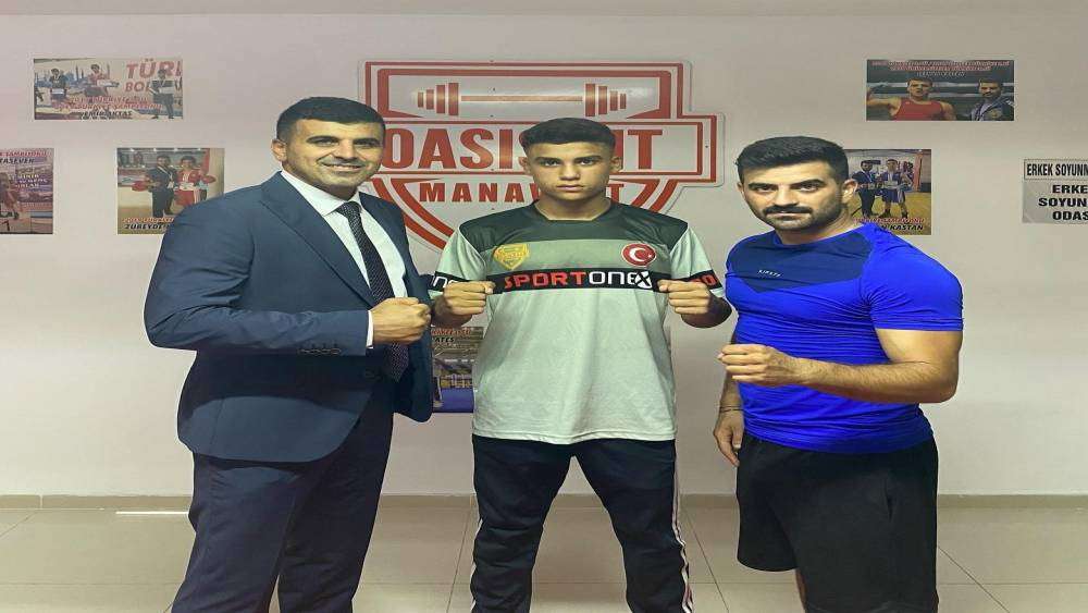 Manavgatlı boksör verdiği sözü tuttu
