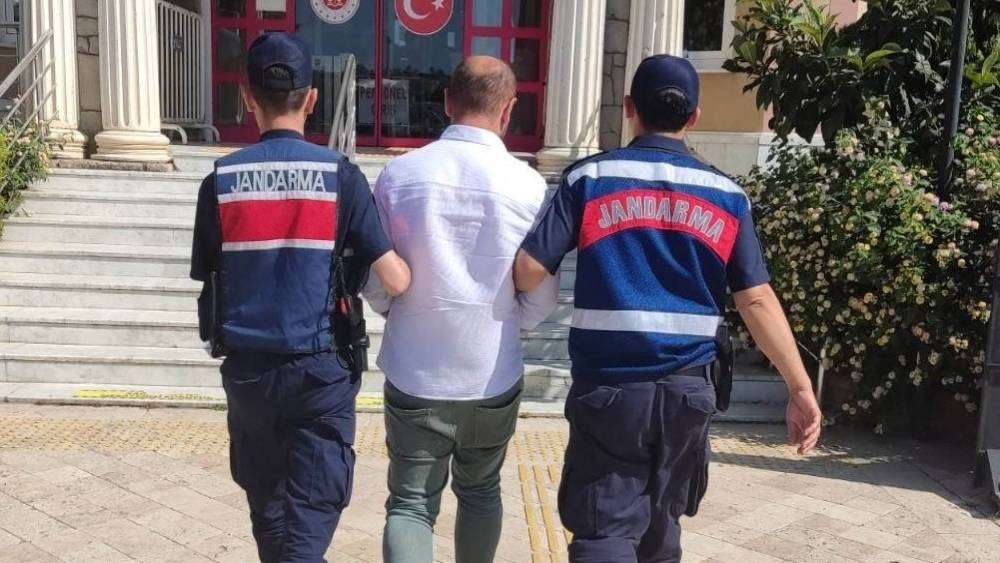 Jandarma ekipleri aranan şahıslara göz açtırmıyor
