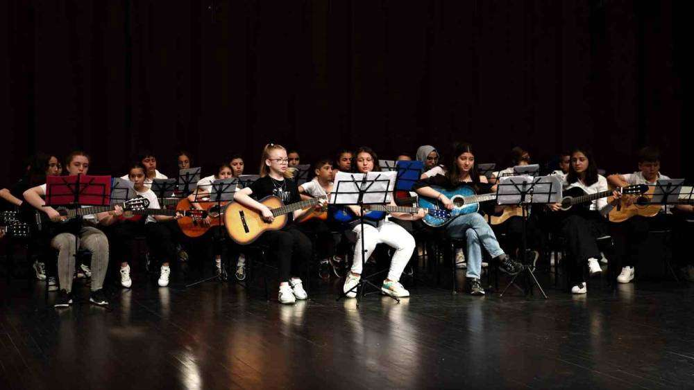 Osmangazi’de geleceğin sanatçıları yetişiyor
