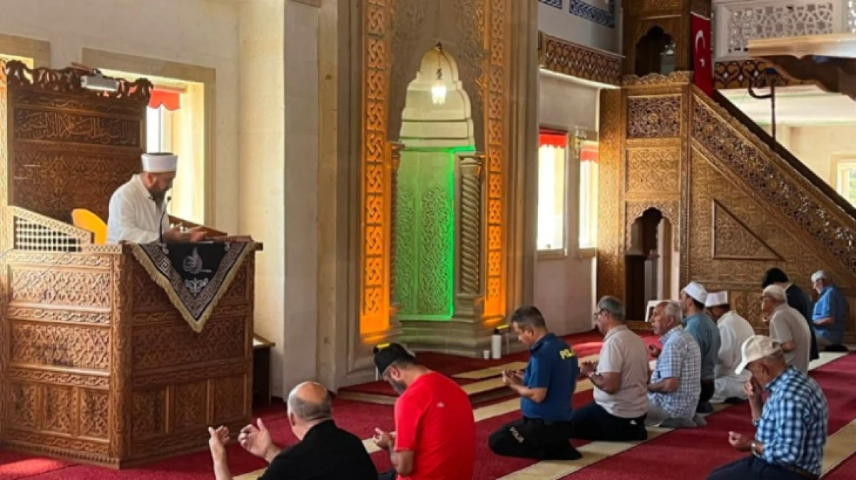 15 TEMMUZ ŞEHİTLERİ İ&Ccedil;İN MEVLİDİ ŞERİF OKUTULDU 