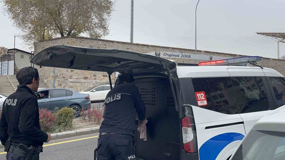 Eşinin bıçakladığı adam, eşini adliye çevresinde pompalı tüfek ile bekledi