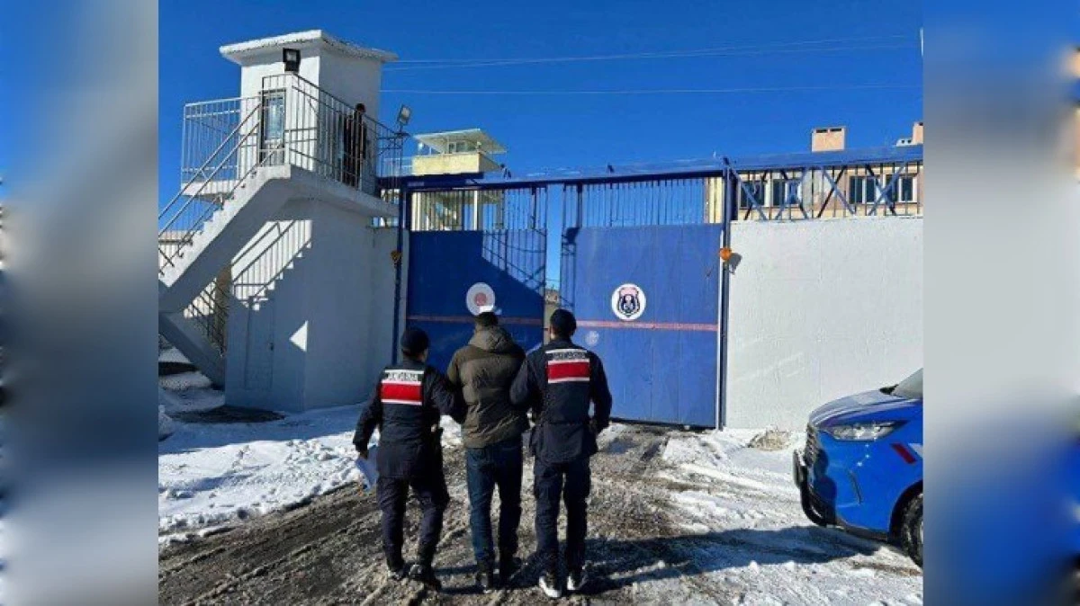 30 AYRI DOLANDIRICILIK SU&Ccedil;UNDAN ARANAN KİŞİ TUTUKLANDI 