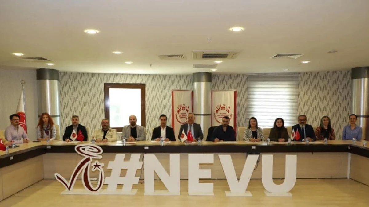 8 İHTİSASLAŞMA PROJESİ İMZALANDI 