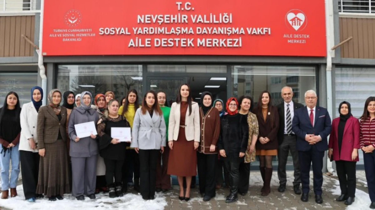 AİLE DESTEK KURSİYERLERİ SERGİ A&Ccedil;TI -