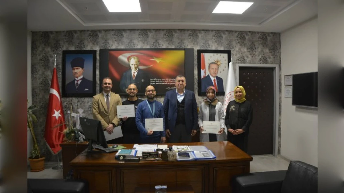 AİLE HEKİMLERİNE TEŞEKK&Uuml;R BELGESİ VERİLDİ 