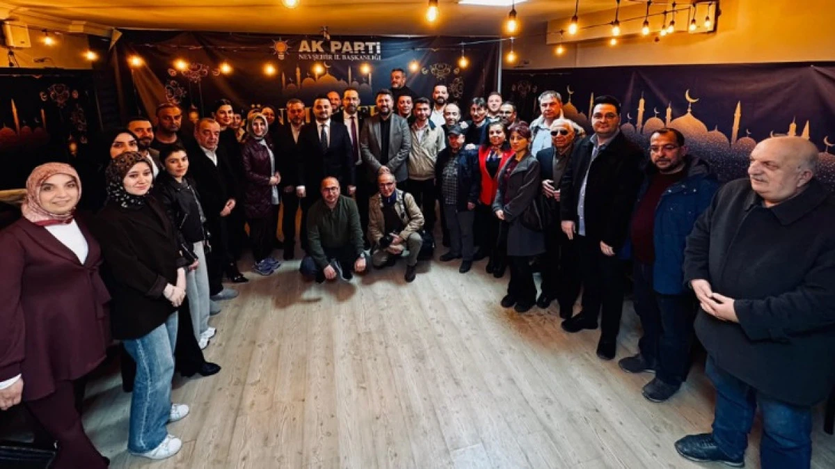 AK PARTİ BASINLA İFTARDA BULUŞTU 