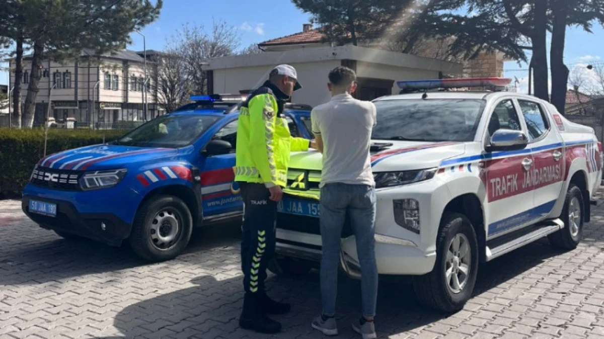 AKROBATİK G&Ouml;STERİSİNİN SONUCU CEZA OLDU 