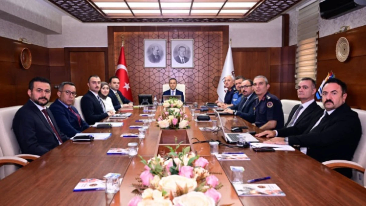 ASAYİŞ VE G&Uuml;VENLİK TEDBİRLERİ MASAYA YATIRILDI 