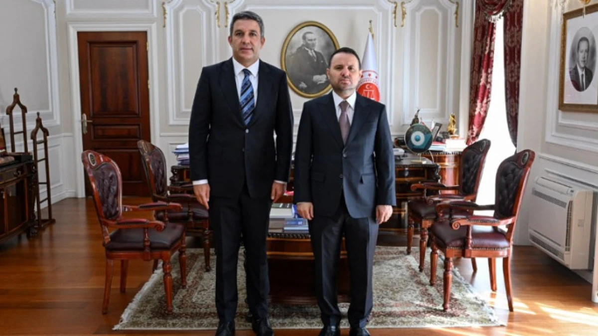 ASLANBAY, G&Uuml;RLEK'İ MAKAMINDA ZİYARET ETTİ 