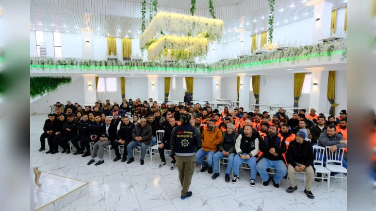 BELEDİYE PERSONELİNE EMNİYETTEN EĞİTİM 