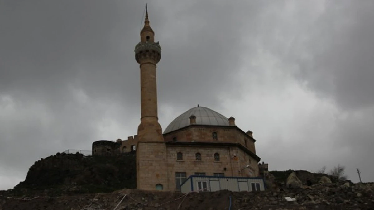 BU CAMİİ TAM 311 YILDIR AYAKTA 