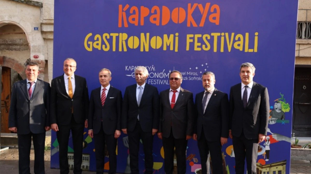 CEM ASLANBAY GASTRONOMİ FESTİVALİNE KATILDI 