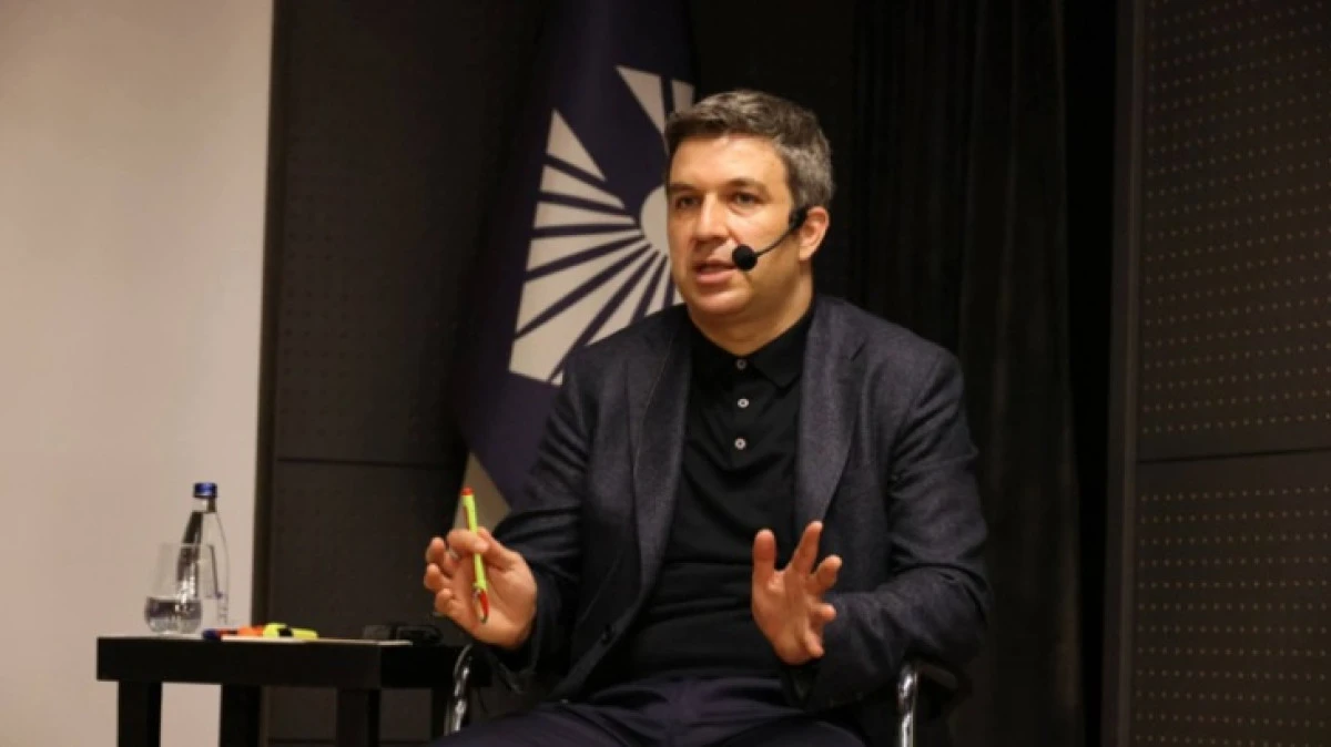 CEM ASLANBAY K&Uuml;N &Ouml;ĞRENCİLERİ İLE BULUŞTU 