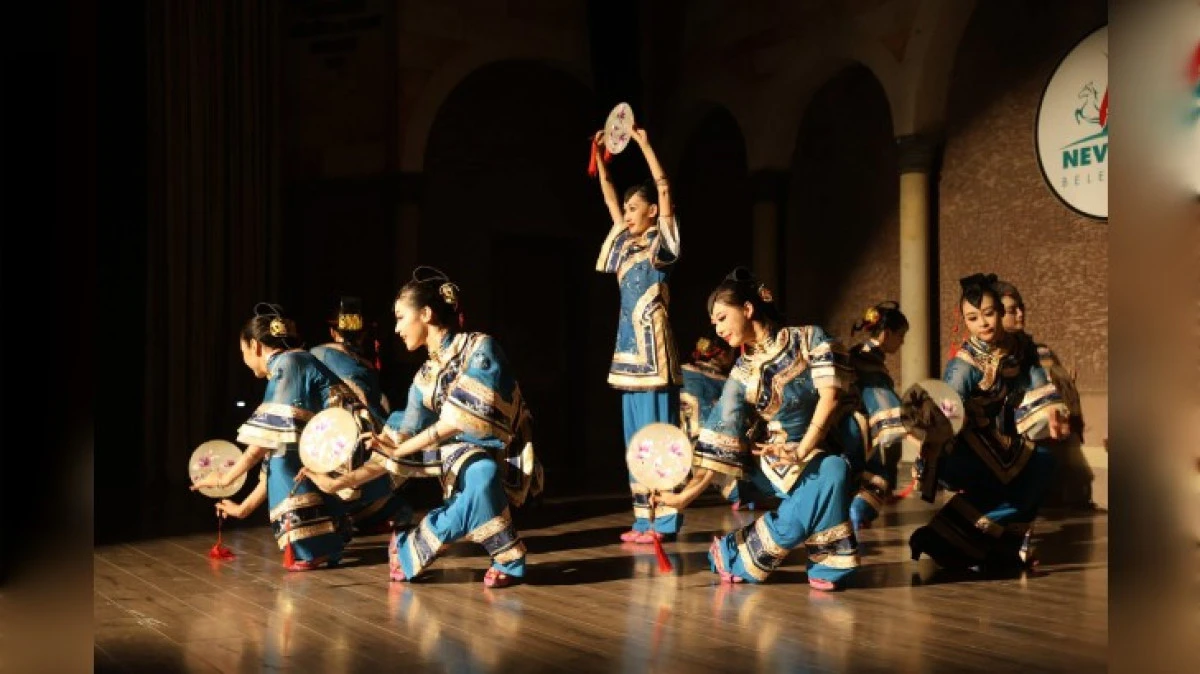 ÇİNLİLER NEVŞEHİR'DE GÖSTERİ YAPTI 