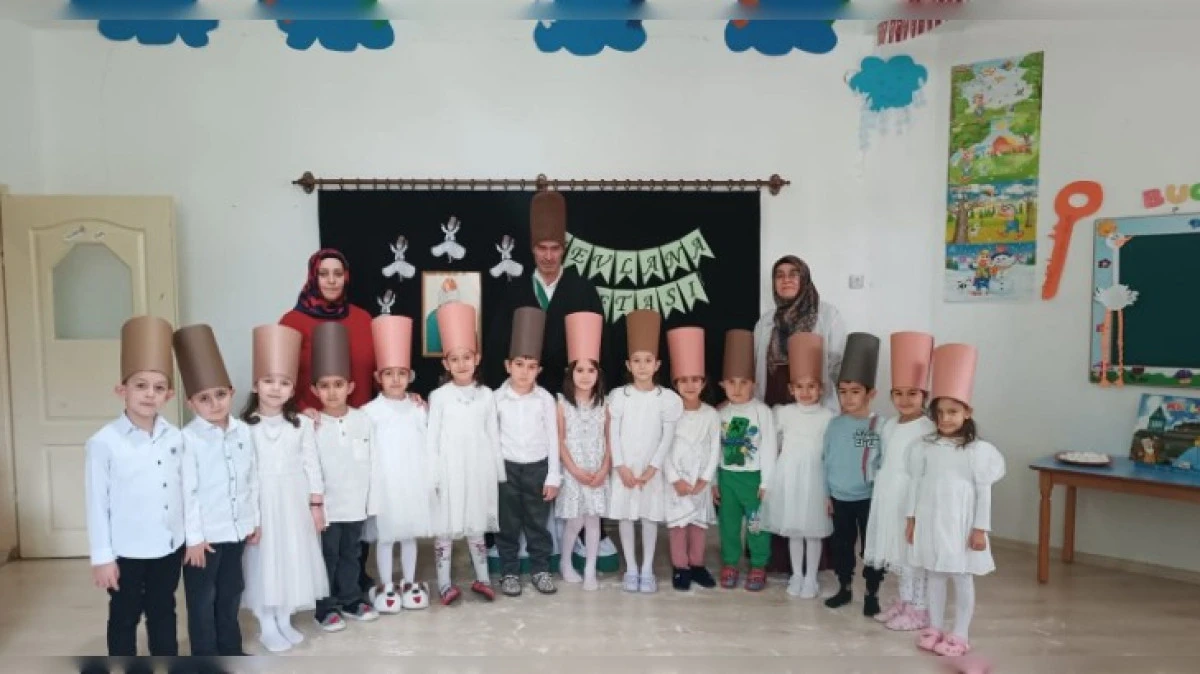 &Ccedil;OCUKLAR SEMA G&Ouml;STERİSİNİ B&Uuml;Y&Uuml;K BİR İLGİ İLE İZLEDİ 