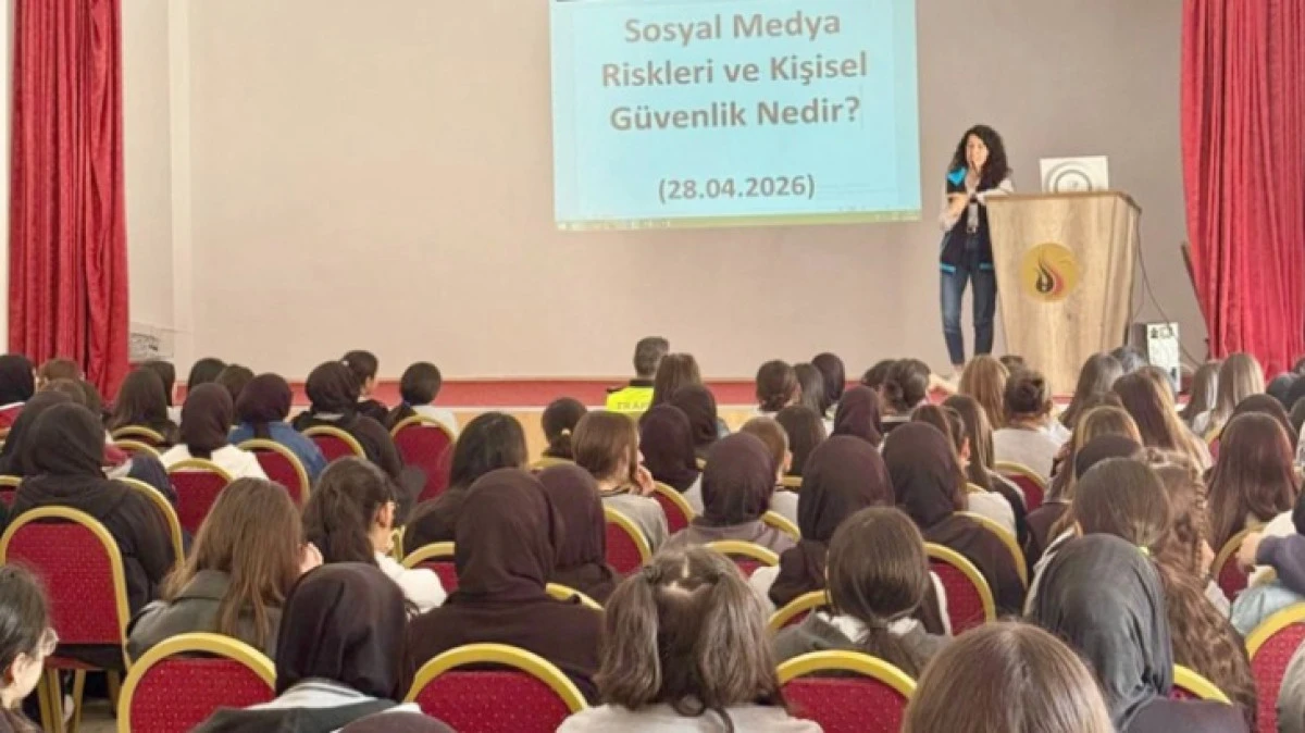 &Ccedil;OCUKLARA SOSYAL MEDYA HER Y&Ouml;N&Uuml; İLE ANLATILDI 