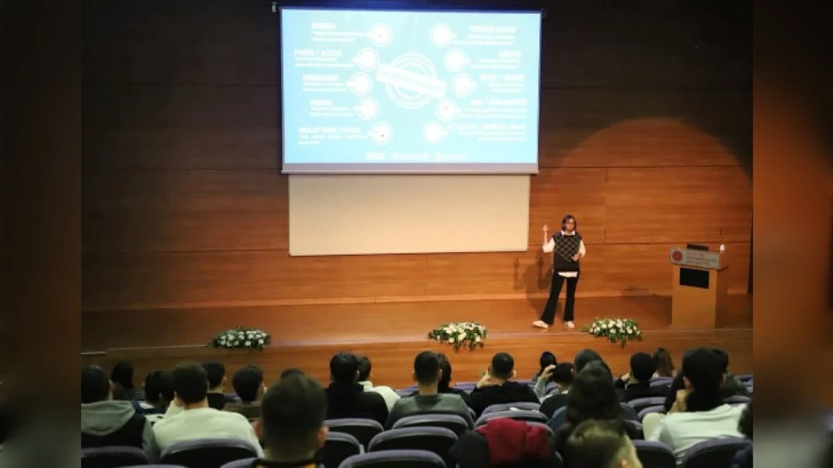 DİJİTAL DOLANDIRICILIK ANLATILDI 