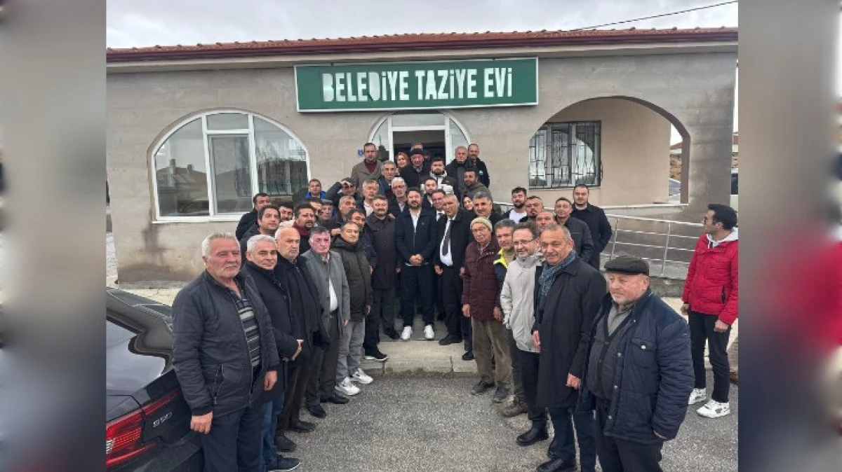 EMRE &Ccedil;ALIŞKAN T&Uuml;RKELİ'DE COŞKU İ&Ccedil;İNDE KARŞILANDI 