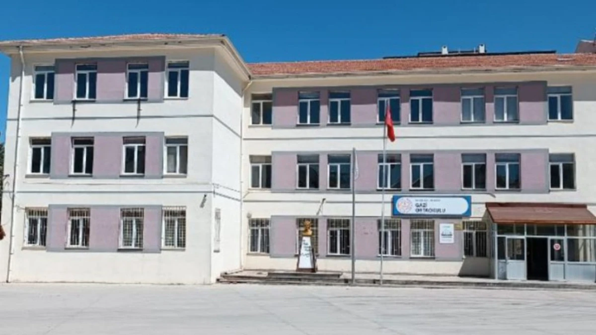 GAZİ ORTAOKULU TAŞINIYOR 