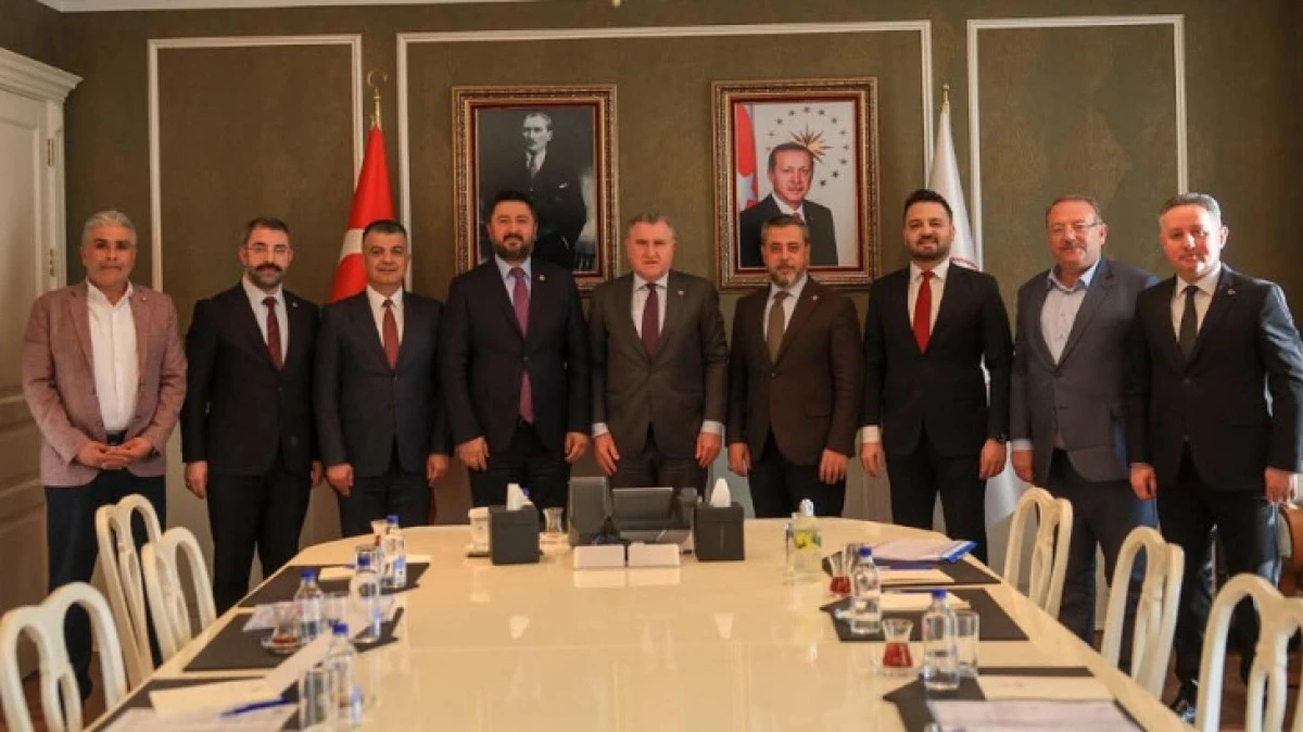 GAZİ STADYUMU YENİLENECEK Mİ ?