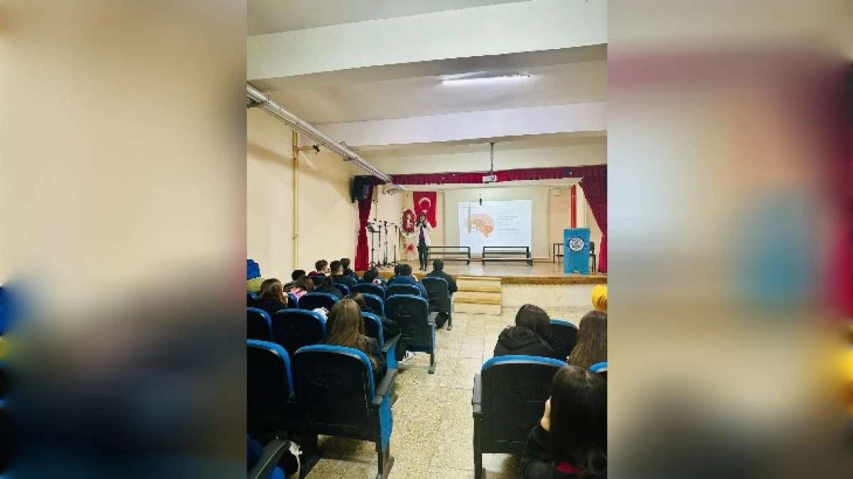 GEN&Ccedil; AKADEMİ S&Uuml;R&Uuml;YOR 