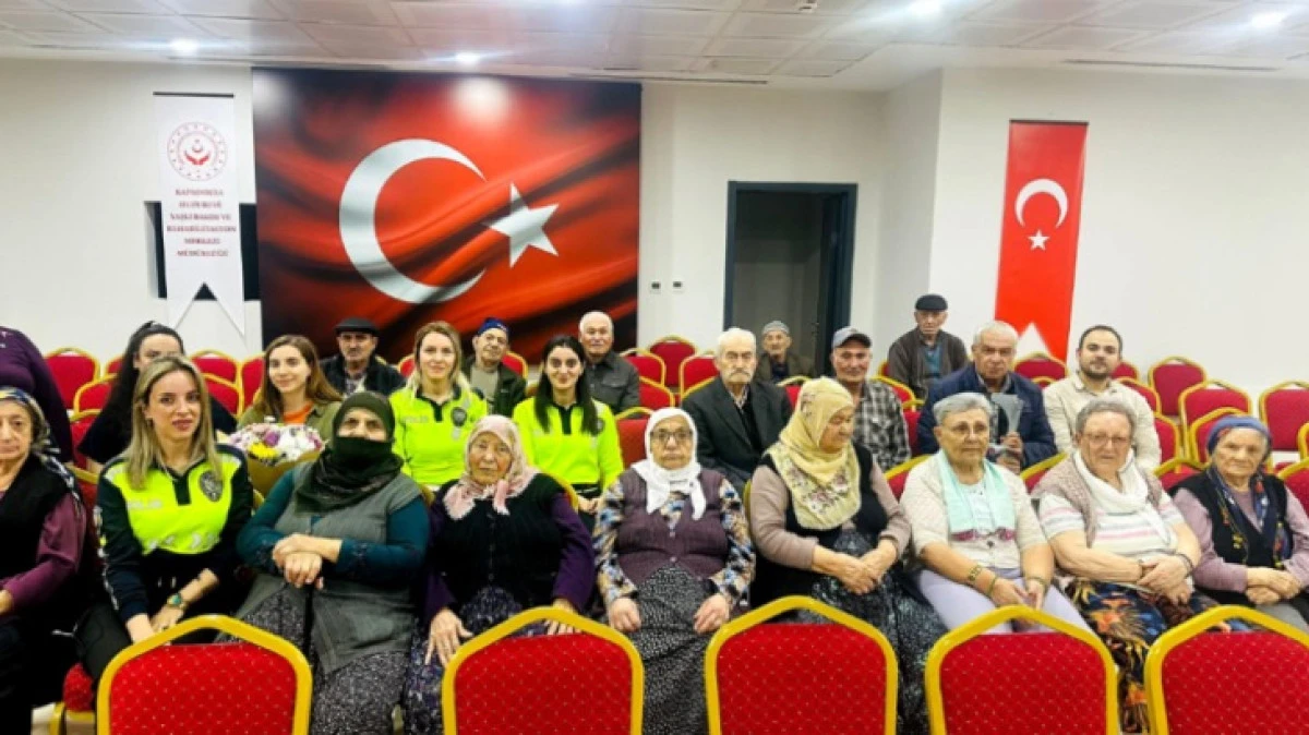 HUZUREVİNDE TRAFİK EĞİTİMİ 