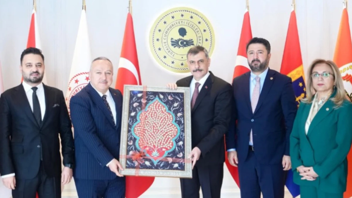 İ&Ccedil;İŞLERİ BAKANI &Ccedil;İFT&Ccedil;İ'YE NEVŞEHİR HEYETİNDEN ZİYARET