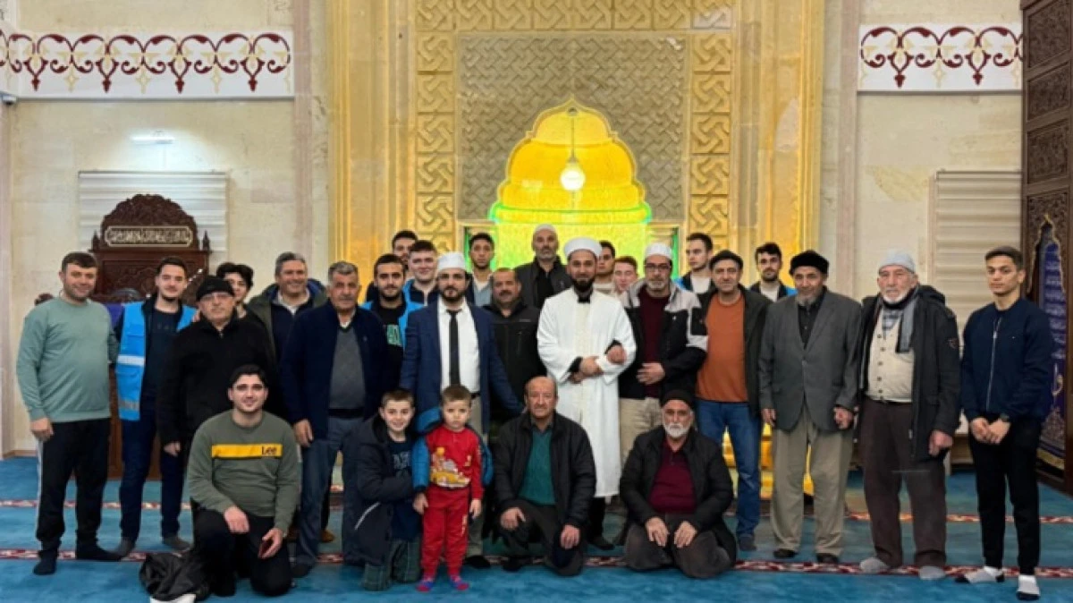 İFTAR VE SOHBET PROGRAMI D&Uuml;ZENLENDİ 