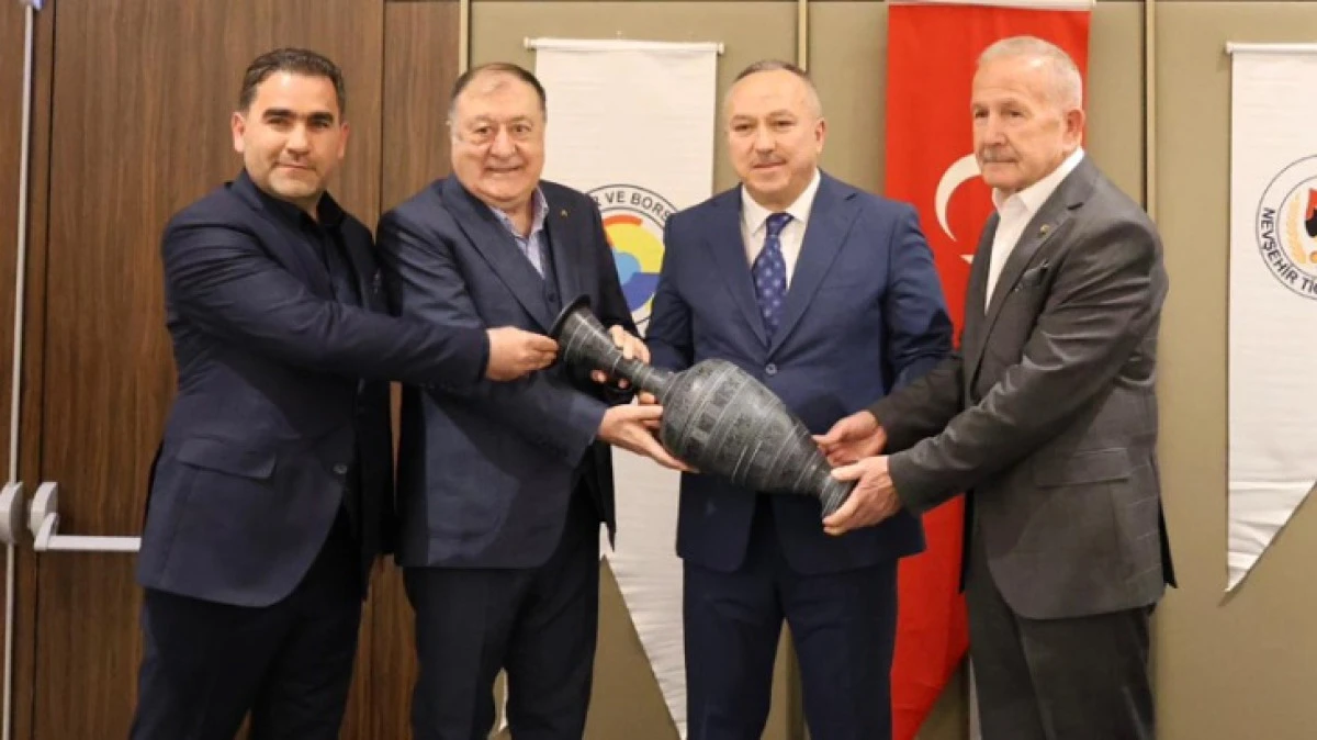 İŞ D&Uuml;NYASI NTB İFTARINDA BULUŞTU 