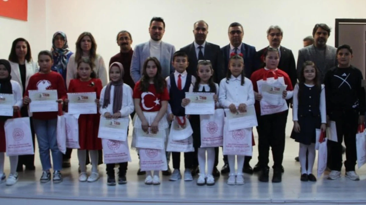 İSTİKLAL MARŞI'NI EN G&Uuml;ZEL OKUMA YARIŞMASI YAPILDI 