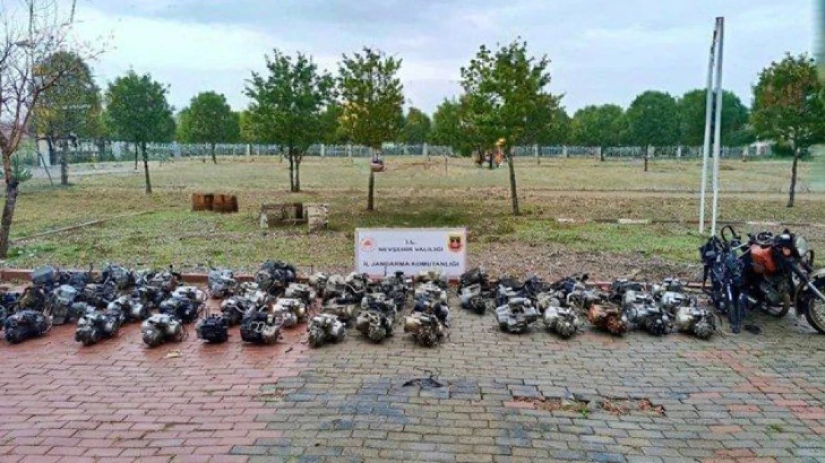 JANDARMA KURUG&Ouml;L'DE MOTOSİKLET OPERASYONU YAPTI 