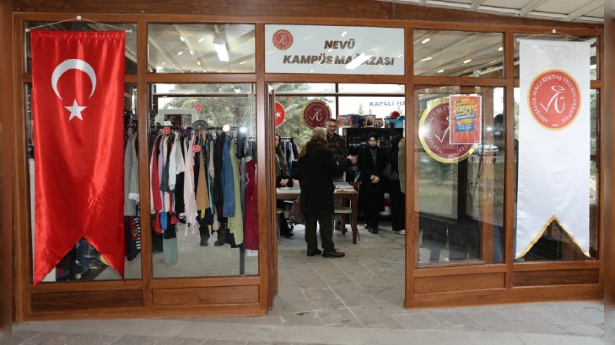 KAMP&Uuml;S MAĞAZASI A&Ccedil;ILDI 