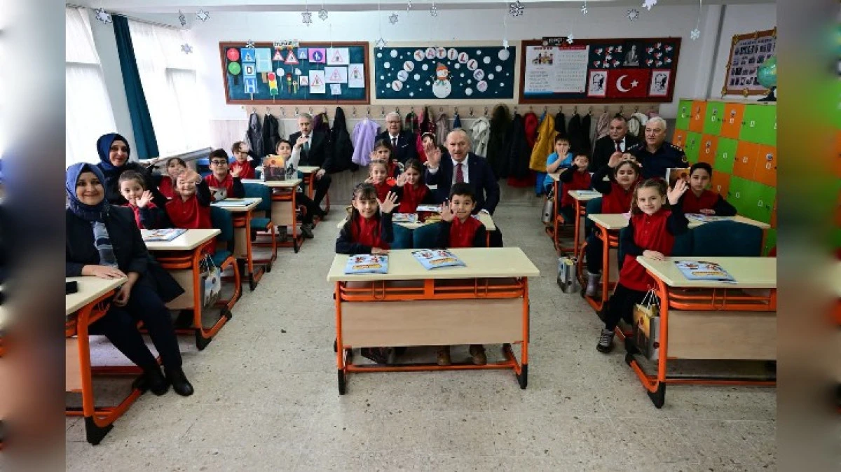 KARNELERİNİ VALİ FİDAN'IN ELİNDEN ALDILAR 