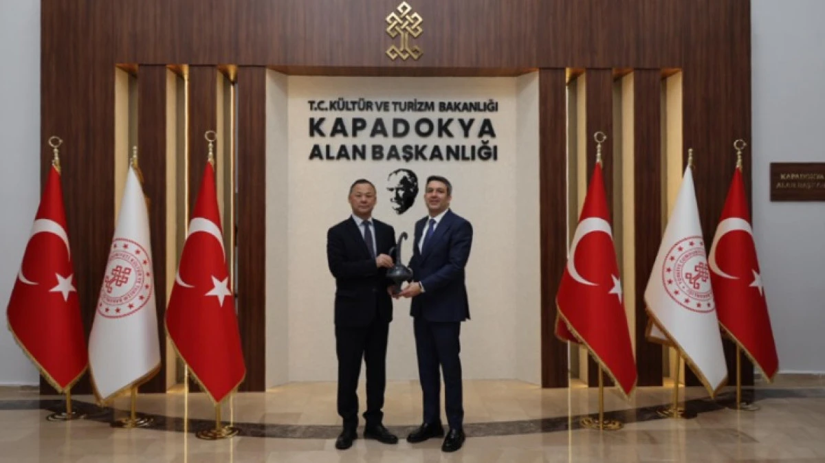 KIRGIZİSTAN B&Uuml;Y&Uuml;KEL&Ccedil;İSİ ASLANBAY'I ZİYARET ETTİ 