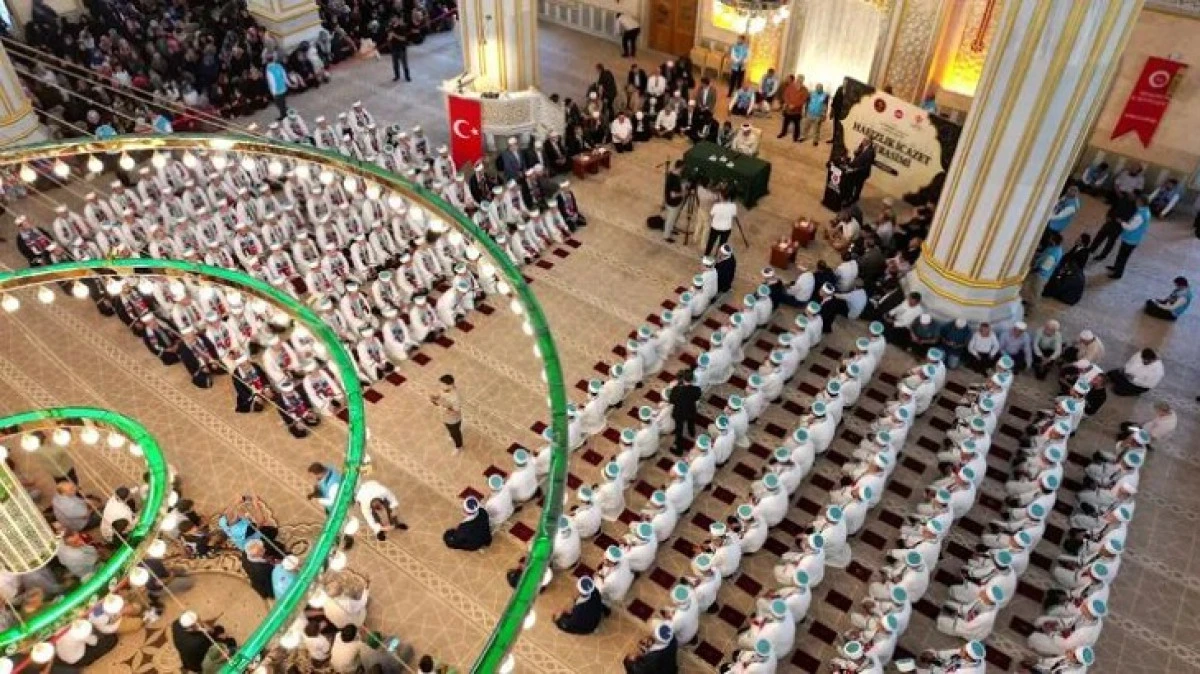 K&Uuml;LLİYE CAMİ'NDE MUHTEŞEM BULUŞMA 
