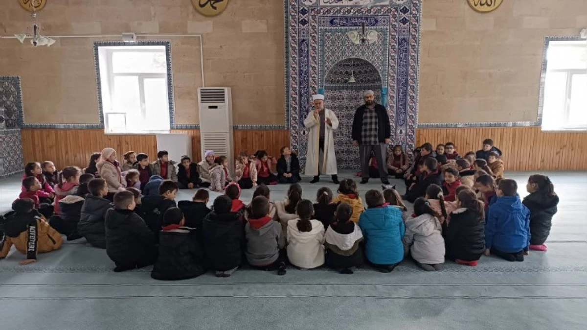 MİNİKLERDEN CAMİ ZİYARET'İ 