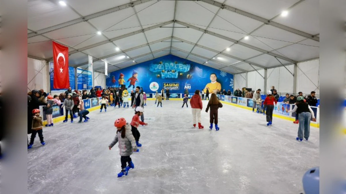 MOBİL BUZ PİSTİ A&Ccedil;ILDI 