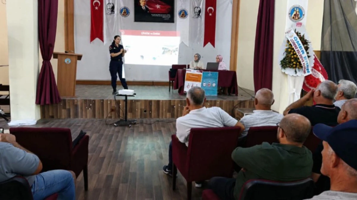 MUHTARLARA KADINA Y&Ouml;NELİK ŞİDDET İLE M&Uuml;CADELE ANLATILDI 