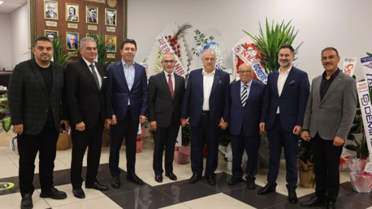 NEVBİAD'TAN NTSO BAŞKANI MEHMET ALİ &Ouml;BEKLİ'YE HAYIRLI OLSUN ZİYARETİ 