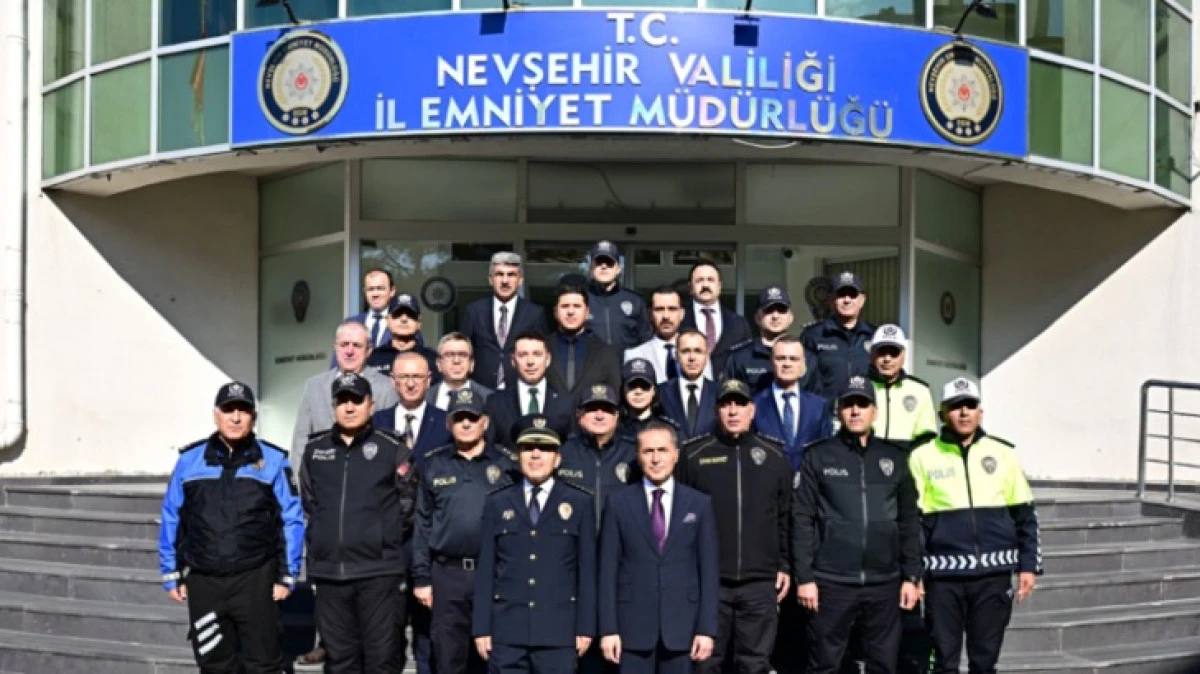 NEVŞEHİR VALİSİ H&Uuml;SEYİN K&Ouml;K&rsquo;TEN İL EMNİYET M&Uuml;D&Uuml;R&Uuml; SİNAN DALLI&rsquo;YA HAYIRLI OLSUN ZİYARETİ