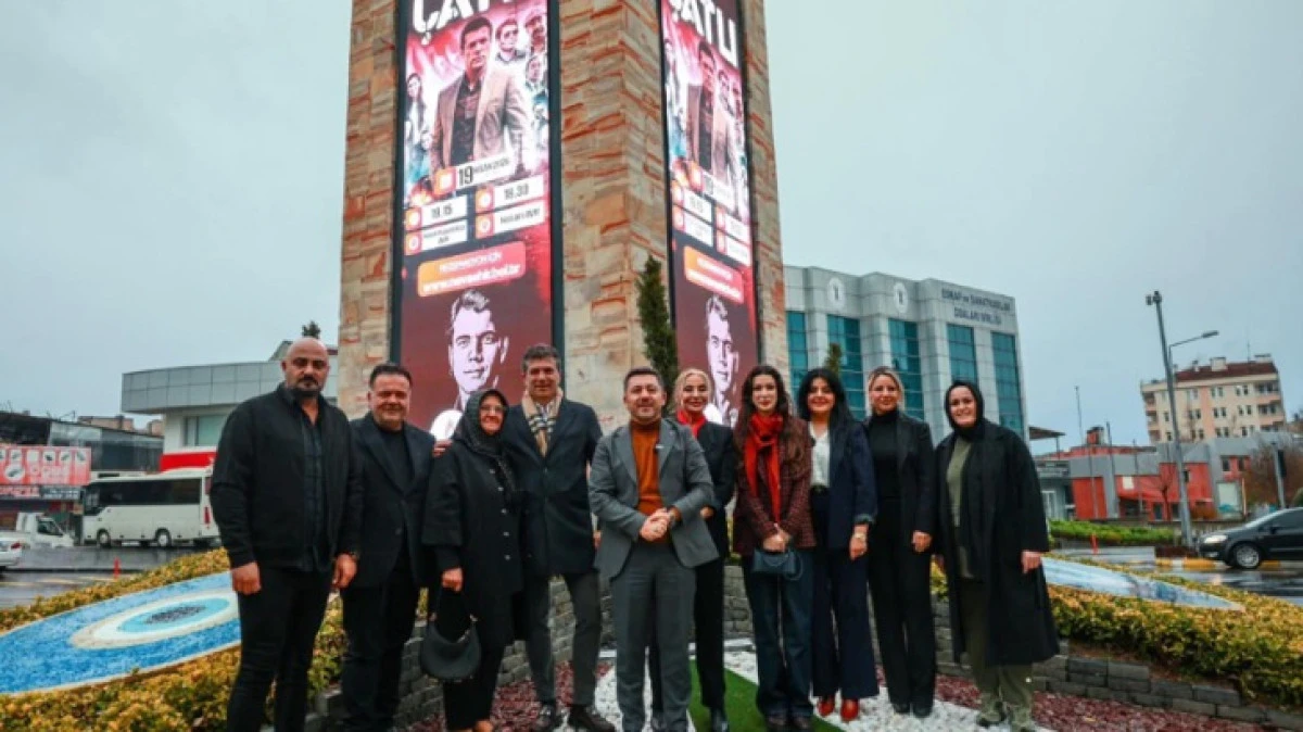 NEVŞEHİR'DE &Ccedil;ATLI FİLMİ &Ouml;ZEL G&Ouml;STERİMİNE OYUNCULARDA KATILDI 