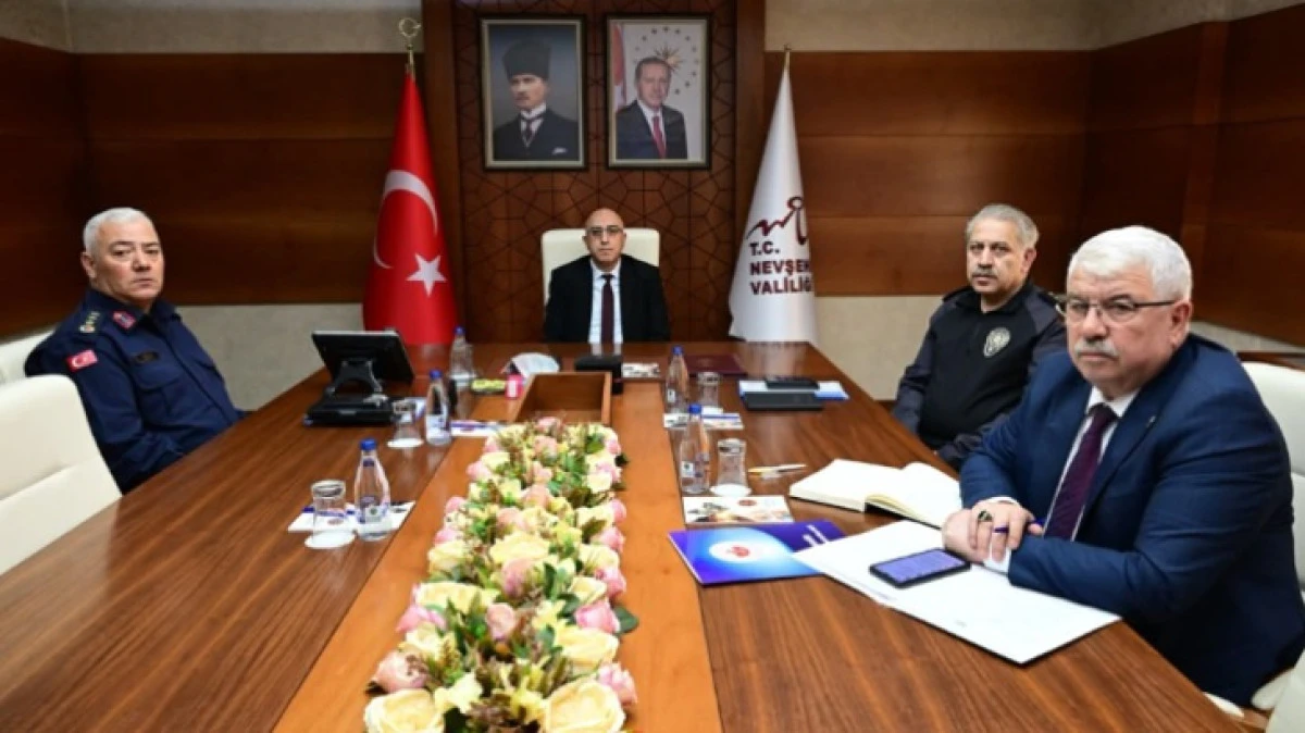 NEVŞEHİR'DE OKUL G&Uuml;VENLİĞİ TOPLANTISI YAPILDI 