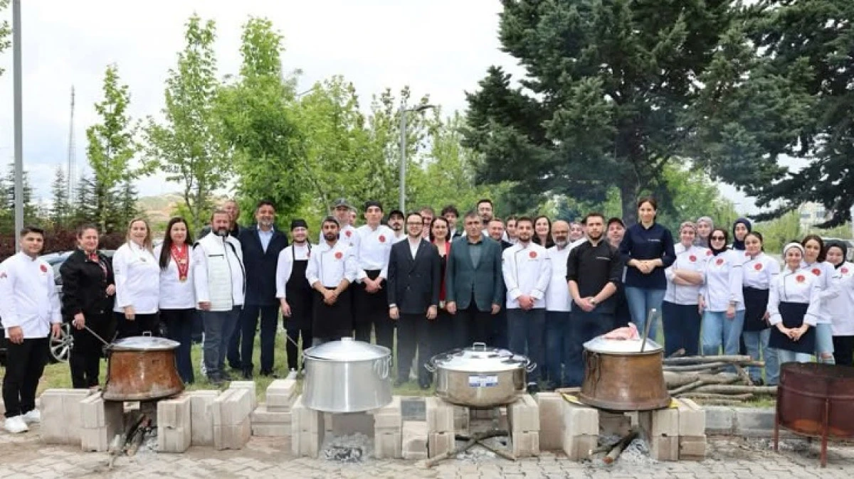 NEV&Uuml;'DE LİMONATA ŞENLİĞİ D&Uuml;ZENLENDİ 