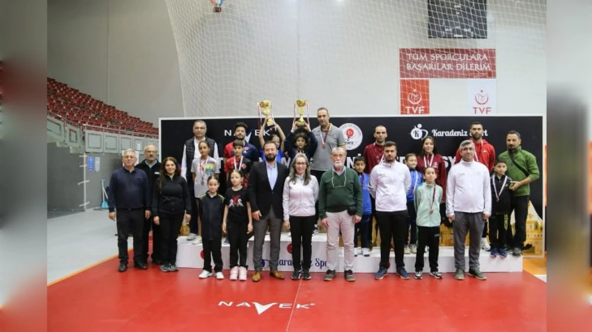 NEVÜ'DE NAVEK SEÇMELERİ YAPILDI 