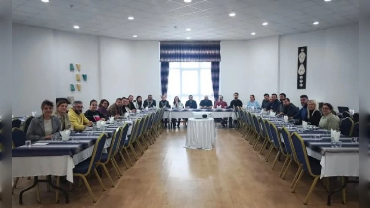 NEVÜ'DE PROJE YAZIM EĞİTİMİ VERDİ 