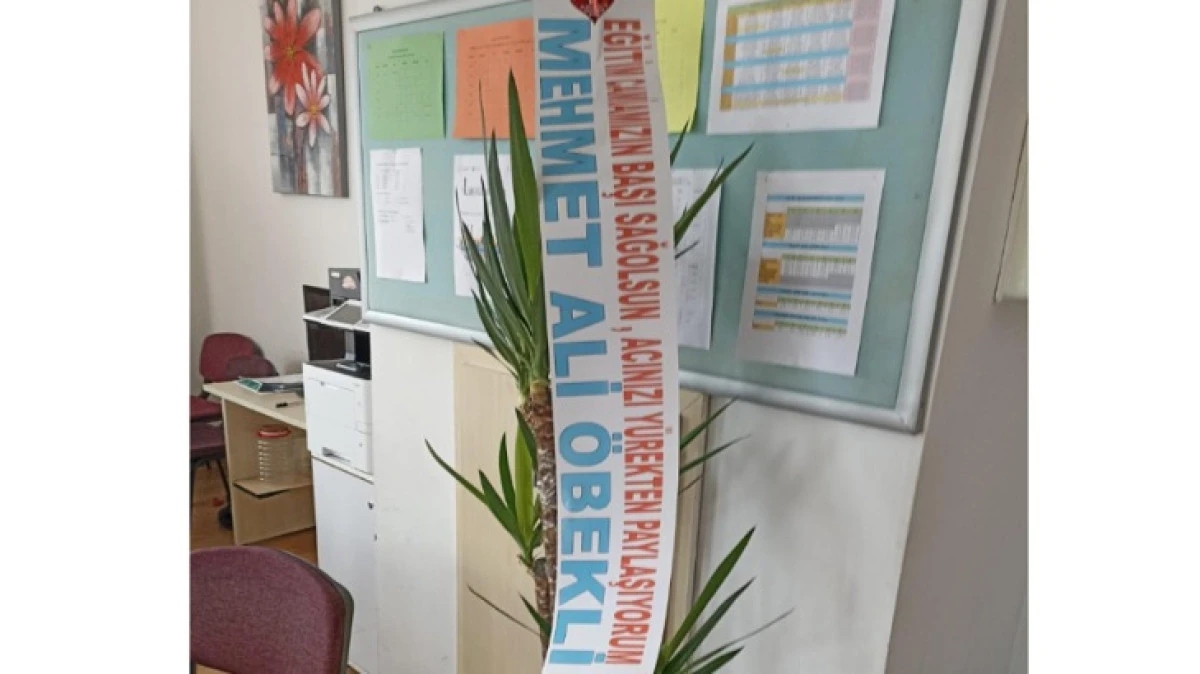 &Ouml;BEKLİ'DEN EĞİTİM CAMİASINA YANINIZDAYIM MESAJİ