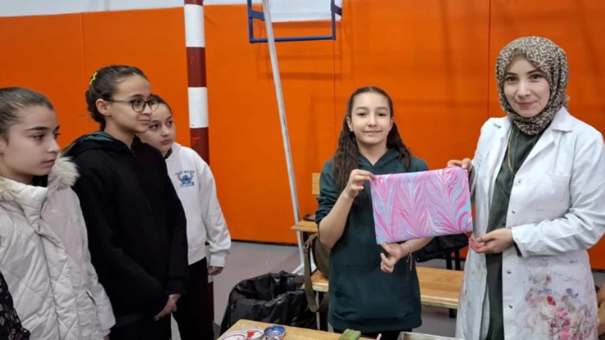 &Ouml;ĞRENCİLER &Ccedil;ANAK VE EBRU SANATINI DENEYİMLEDİ