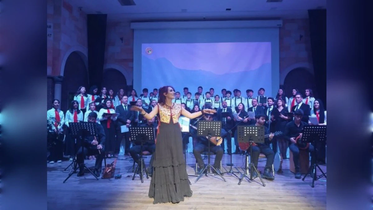 &Ouml;ĞRENCİLERDEN MUHTEŞEM KONSER 