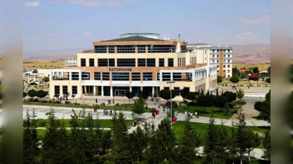 ÖĞRENCİLERE SICAK ÇORBA İKRAMI 